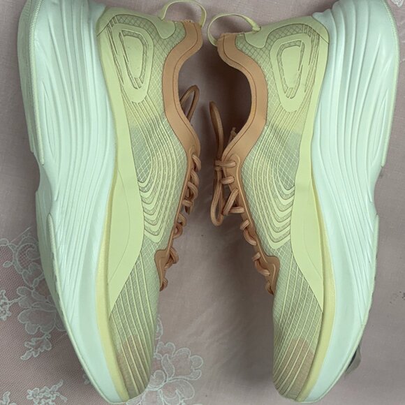 $180-NEW-APL-1022XC-Women-Streamline W-Peach color Sneakers.Sz-9.5.China - Picture 9 of 12